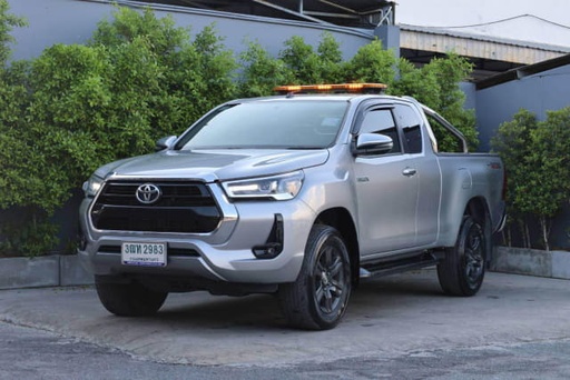 2022 TOYOTA Hilux
