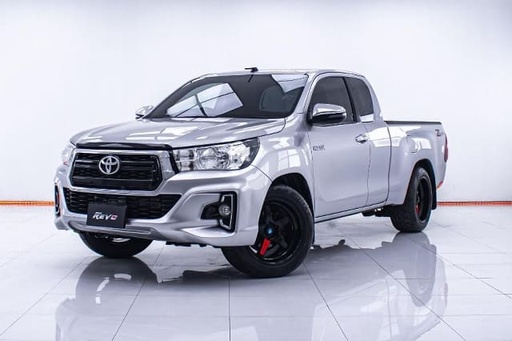 2020 TOYOTA Hilux, 