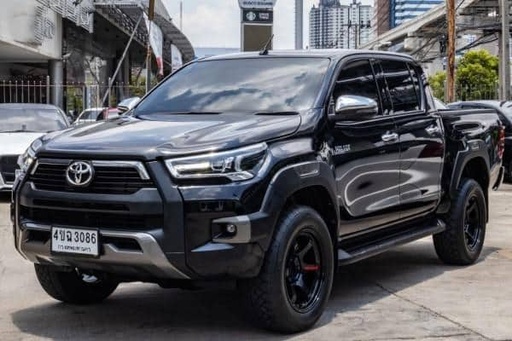 2023 TOYOTA Hilux