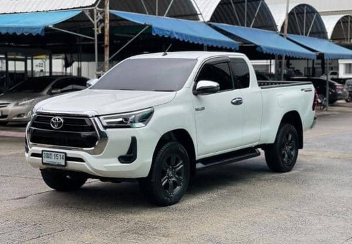 2022 TOYOTA Hilux