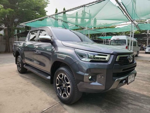 2022 TOYOTA Hilux