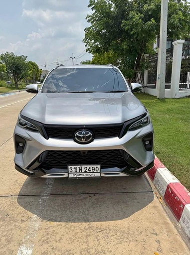 2023 TOYOTA Fortuner, 