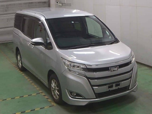 2020 TOYOTA Noah