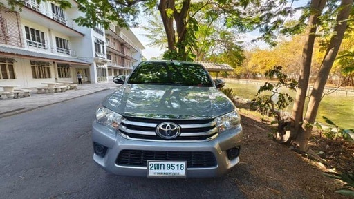 2017 TOYOTA Hilux