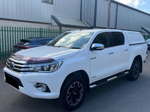2017 TOYOTA Hilux