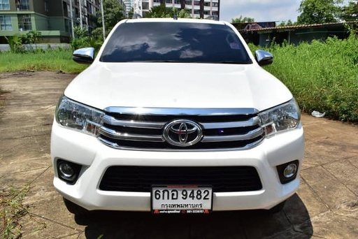 2017 TOYOTA Hilux