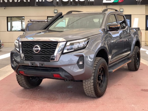 2020 NISSAN Navara