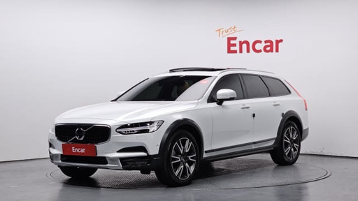 2019 VOLVO V90