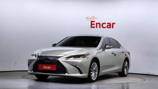 2019 LEXUS ES