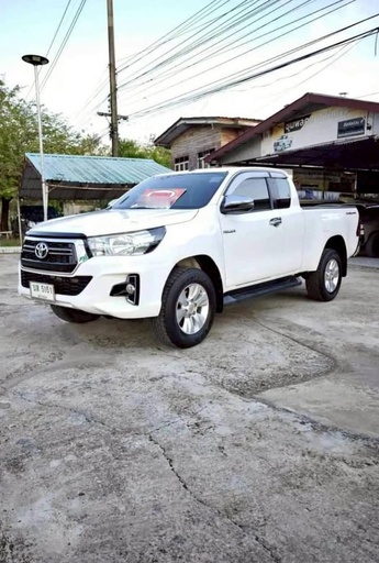 2018 TOYOTA Hilux
