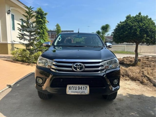 2017 TOYOTA Hilux