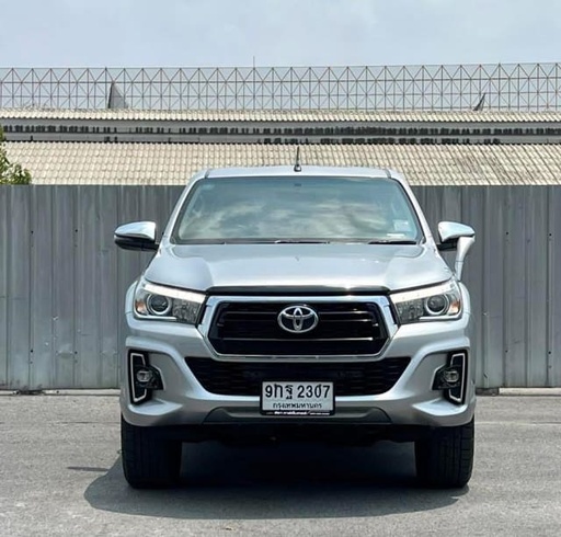 2019 TOYOTA Hilux