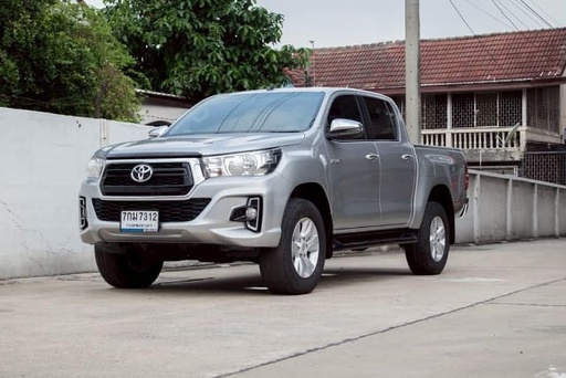 2018 TOYOTA Hilux