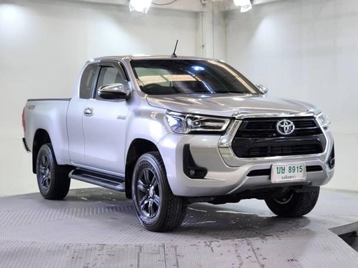 2022 TOYOTA Hilux