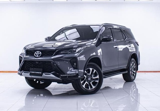2025 TOYOTA Fortuner