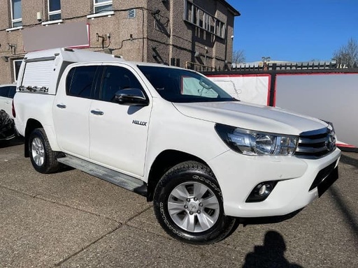 2018 TOYOTA Hilux