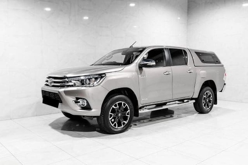 2017 TOYOTA Hilux