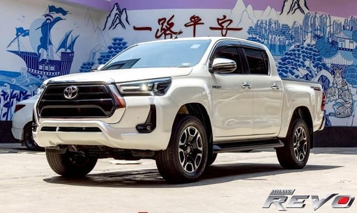 2022 TOYOTA Hilux