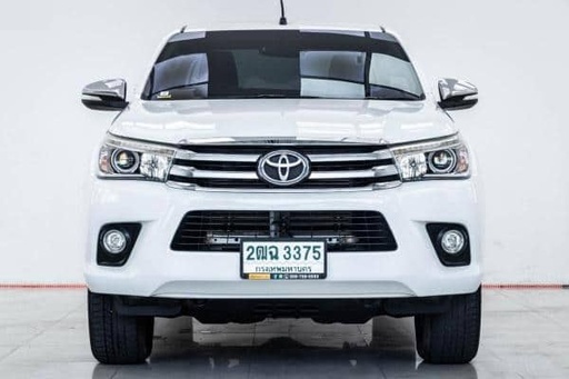 2017 TOYOTA Hilux
