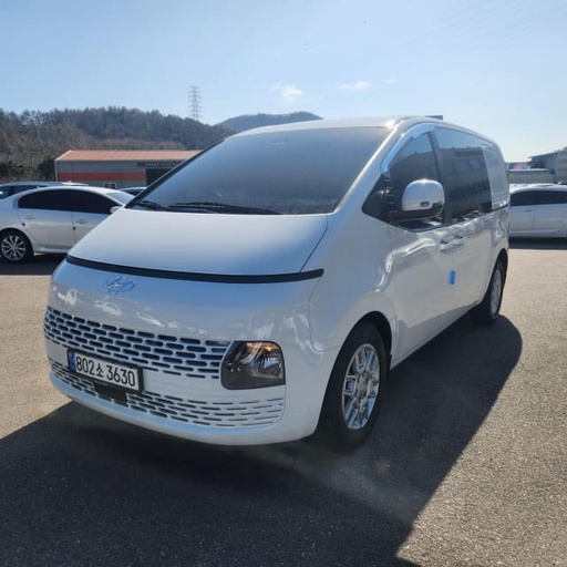 2023 HYUNDAI Staria