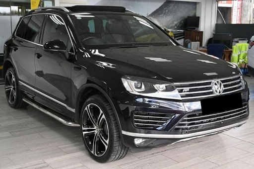 2017 VOLKSWAGEN Touareg