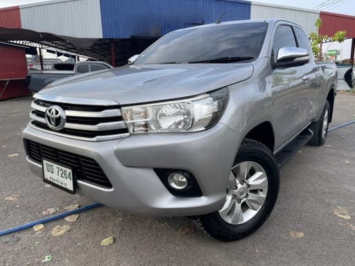 2017 TOYOTA Hilux