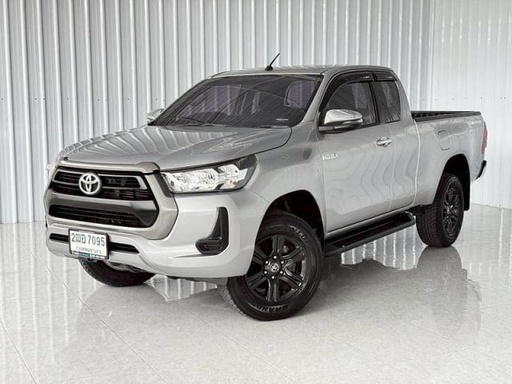 2021 TOYOTA Hilux