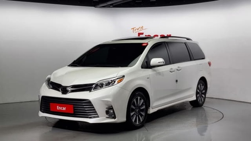 2019 TOYOTA Sienna