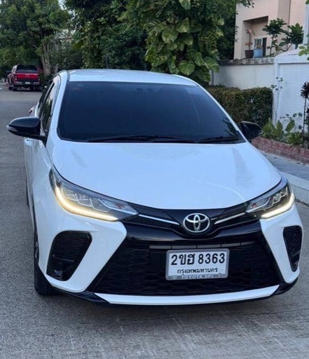 2022 TOYOTA Yaris