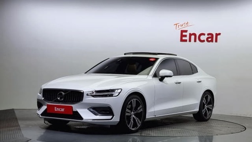 2020 VOLVO S60