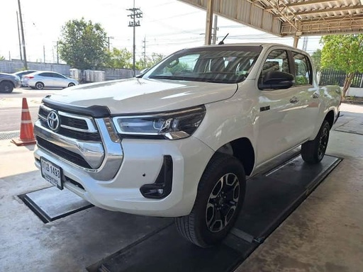 2021 TOYOTA Hilux