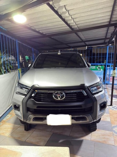 2022 TOYOTA Hilux