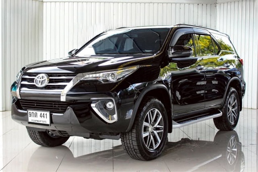 2019 TOYOTA Fortuner