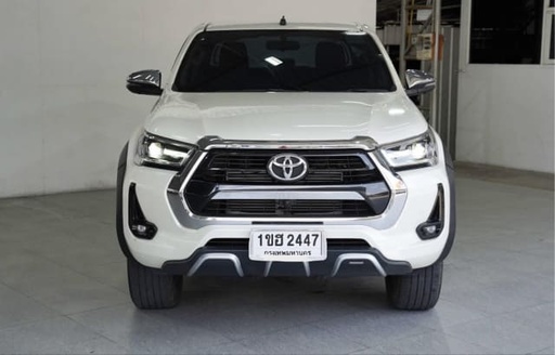 2021 TOYOTA Hilux, 
