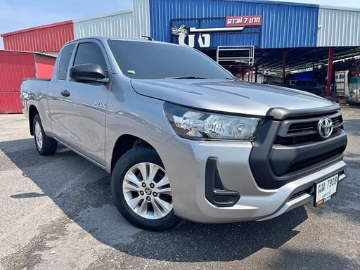 2020 TOYOTA Hilux, 