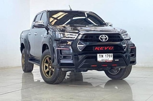 2021 TOYOTA Hilux