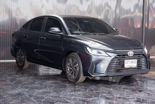 2022 TOYOTA Yaris