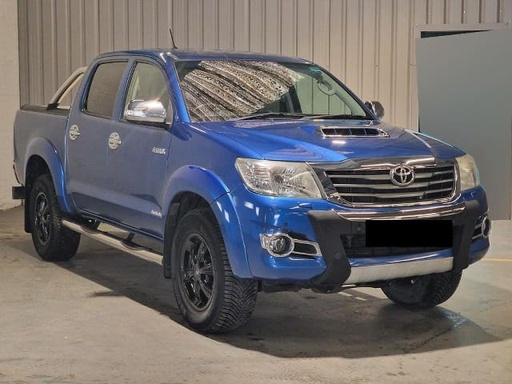 2016 TOYOTA Hilux