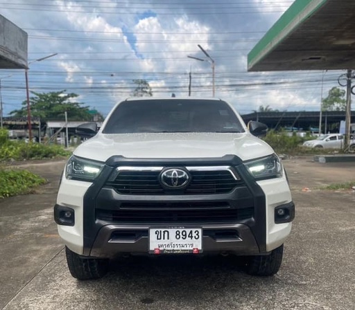 2021 TOYOTA Hilux