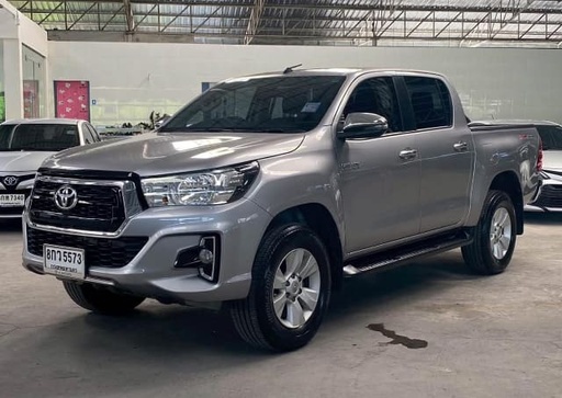 2019 TOYOTA Hilux