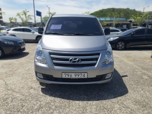 2017 HYUNDAI Grand Starex