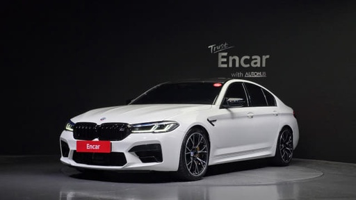 2023 BMW M5