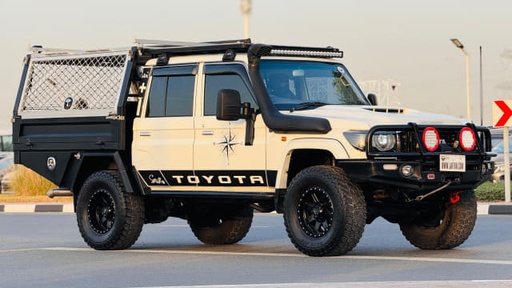 2018 TOYOTA Land Cruiser