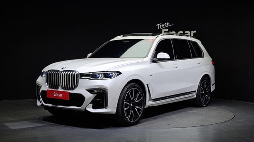 2022 BMW X7