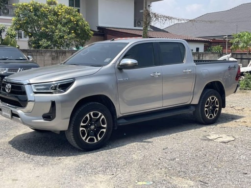 2021 TOYOTA Hilux