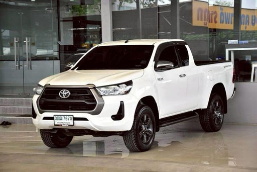 2021 TOYOTA Hilux