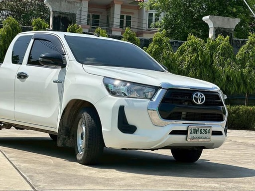 2022 TOYOTA Hilux