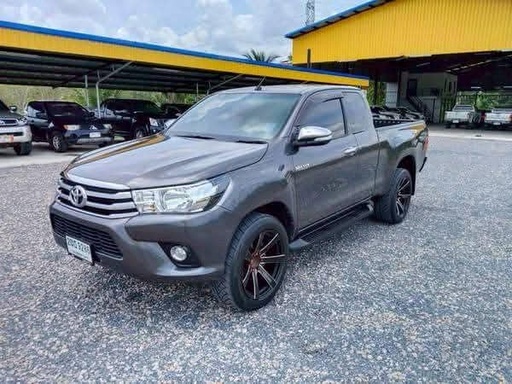 2017 TOYOTA Hilux