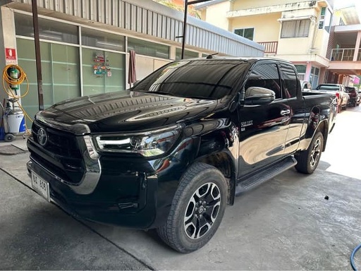 2020 TOYOTA Hilux
