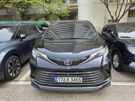 2023 TOYOTA Sienna